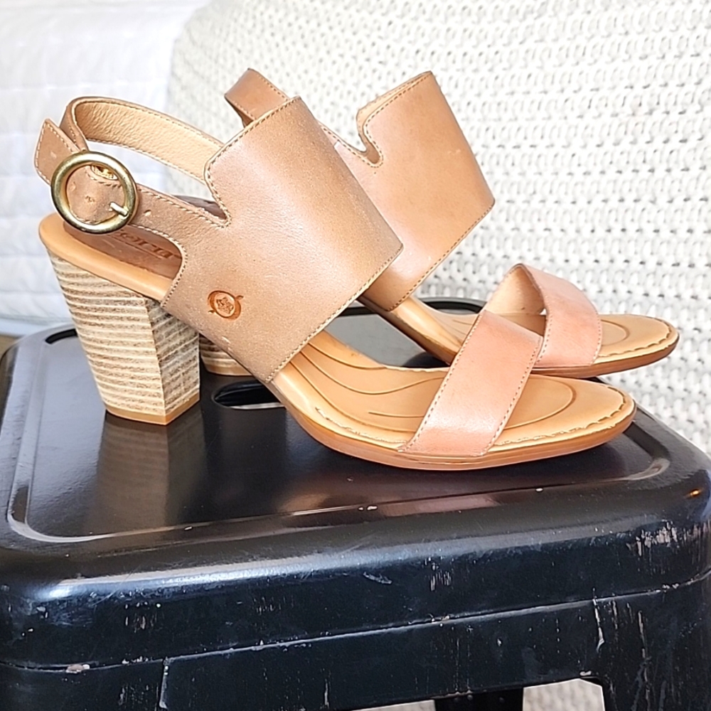 Born Women's Cindie Sandal - Picture 4 of 5